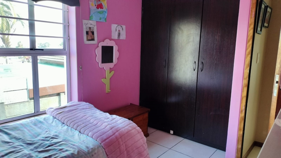 3 Bedroom Property for Sale in Jakarandas Western Cape